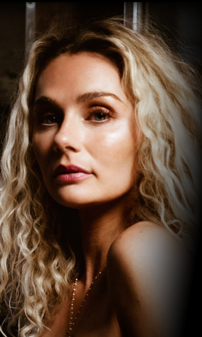 Clare Bowen